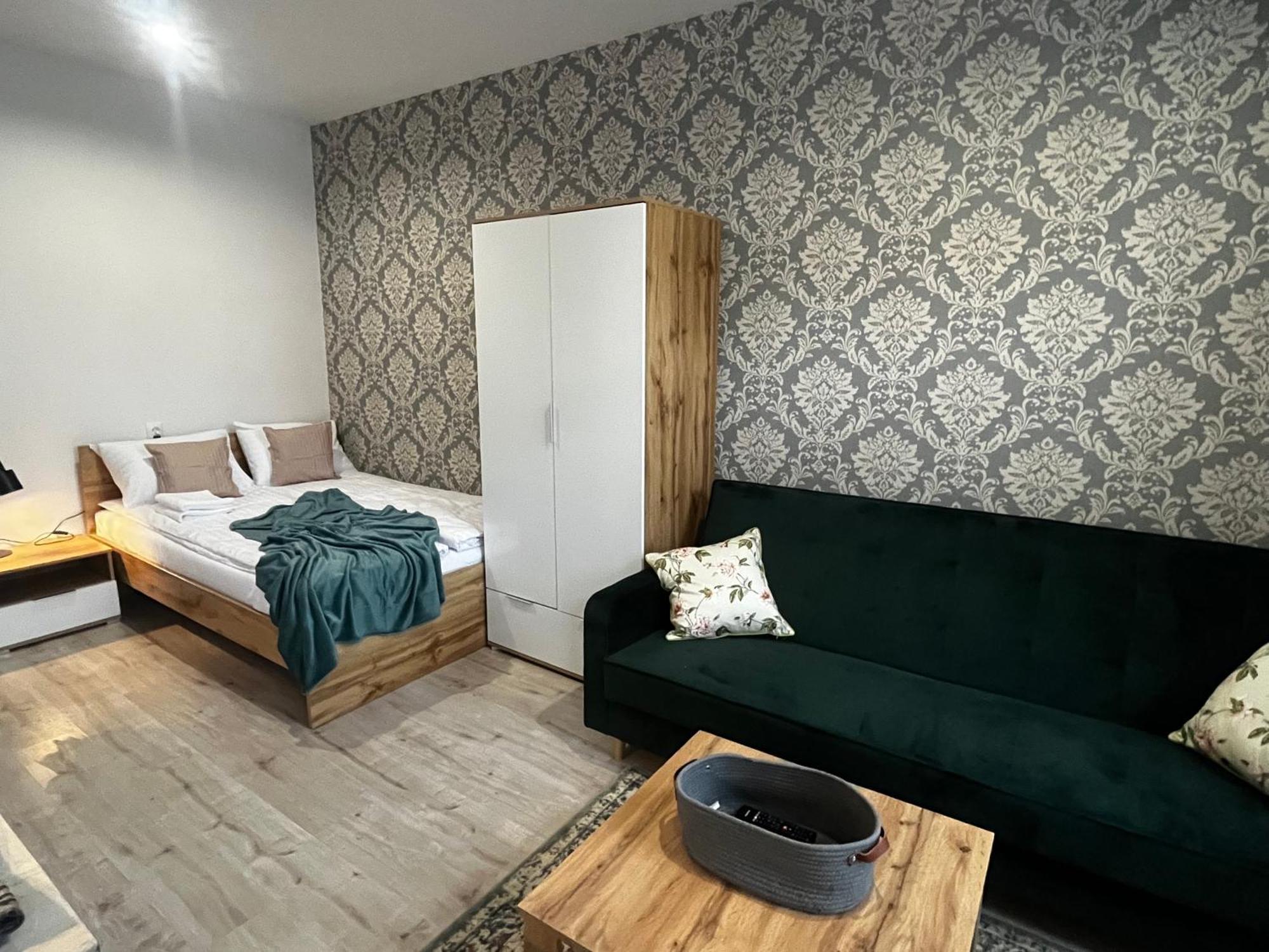 Apartamenty Dbrw Jezyce Poznan Exterior photo